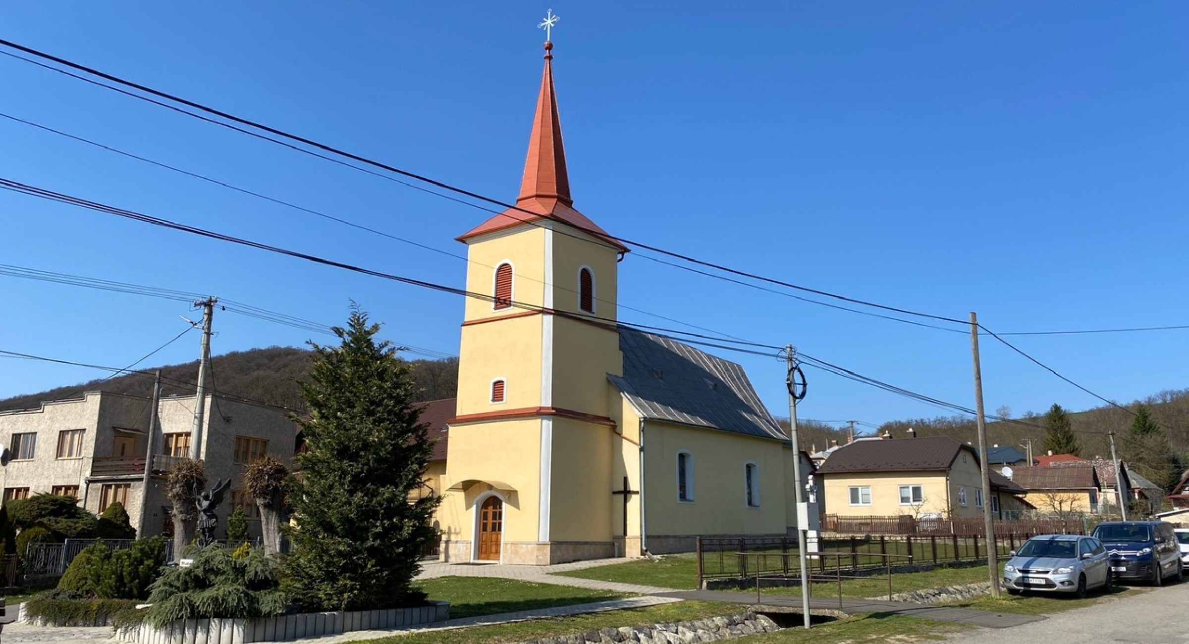 Kostol sv. Michala Archanjela, Komárany